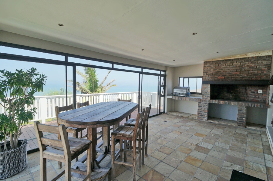 4 Bedroom Property for Sale in Winterstrand Eastern Cape